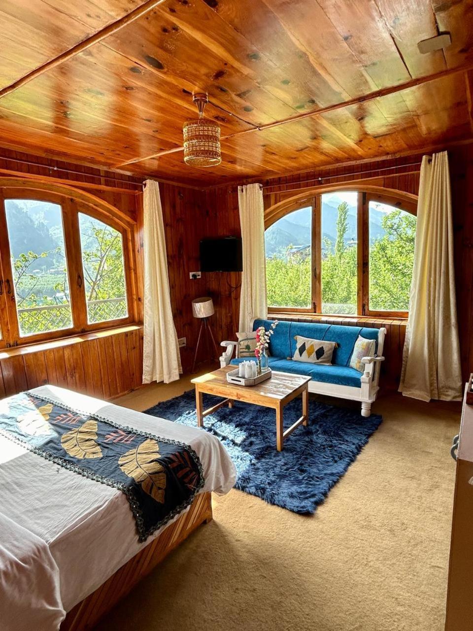 The Woodshed Villa Manāli Eksteriør billede