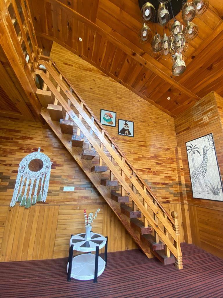 The Woodshed Villa Manāli Eksteriør billede