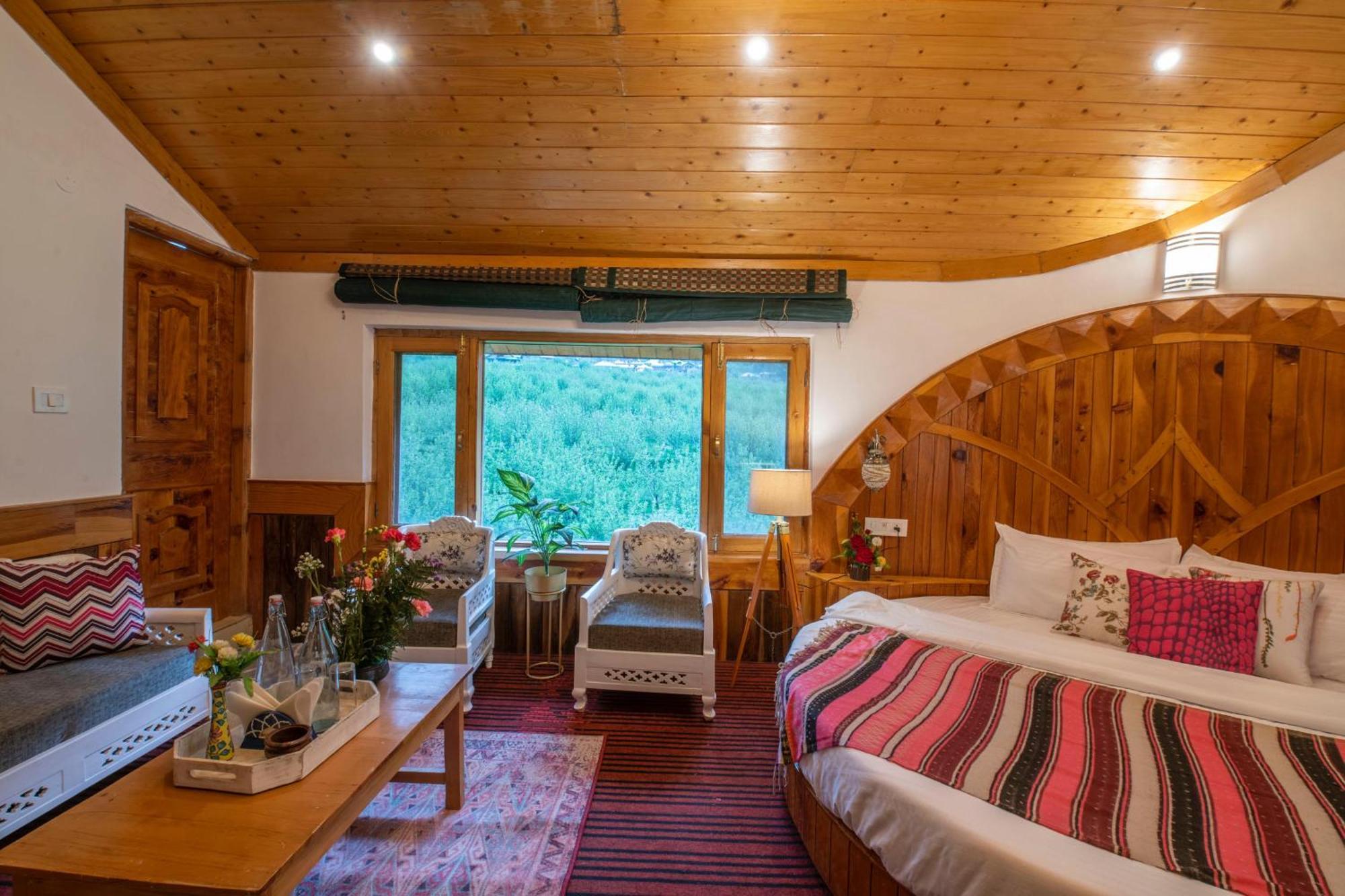 The Woodshed Villa Manāli Eksteriør billede